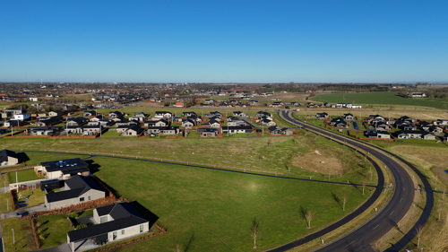 Dronebillede af Dalby Bakker boligområde.