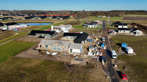 Dronebillede af byggeri på Fejring Marken.