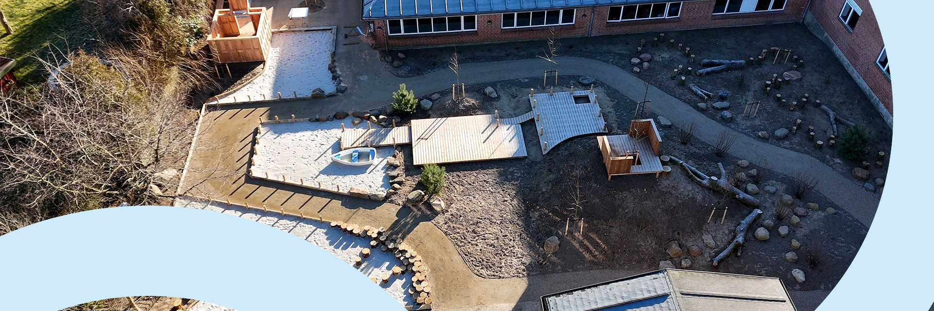 Dronebillede af de nye udearealer ved Hedensted Skole.